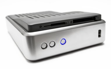 Metalik sabit sürücü