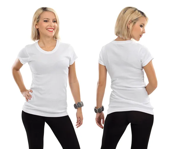 Blonde vrouw met lege witte shirt — Stockfoto