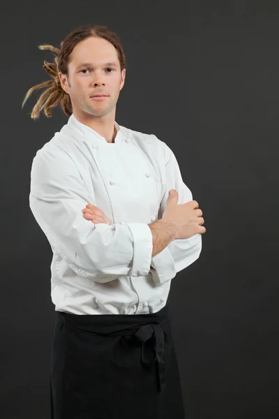 站在手臂交叉的男厨师 — 图库照片