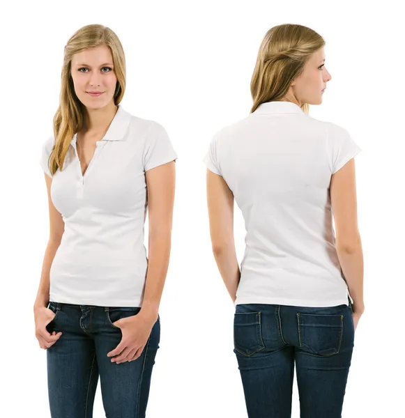 Ξανθιά κοπέλα με κενό λευκό μπλουζάκι πόλο — Φωτογραφία Αρχείου