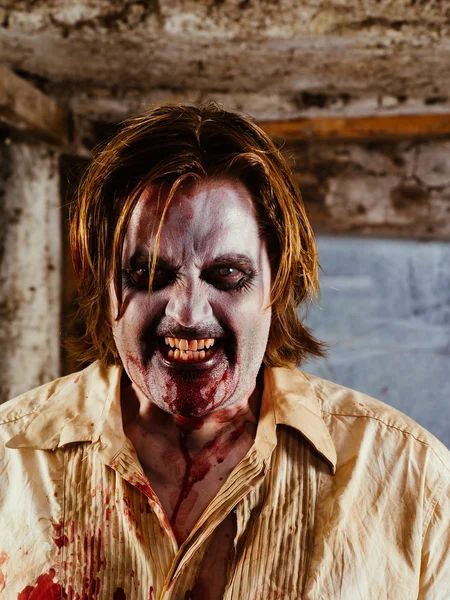 Dühös zombi éhes-az elmebeteg — Stock Fotó