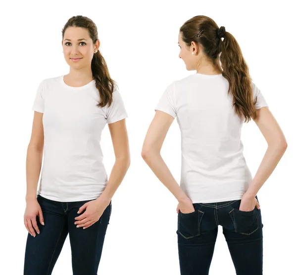 Młoda kobieta uśmiechający się sobie puste biała koszula — Zdjęcie stockowe