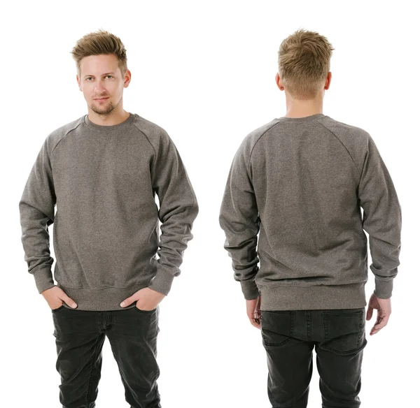 Homme posant avec sweat blanc gris — Photo