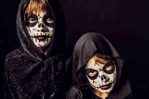 Two Kids Wearing Dark Robes Scary Face Paint Halloween — Stok fotoğraf