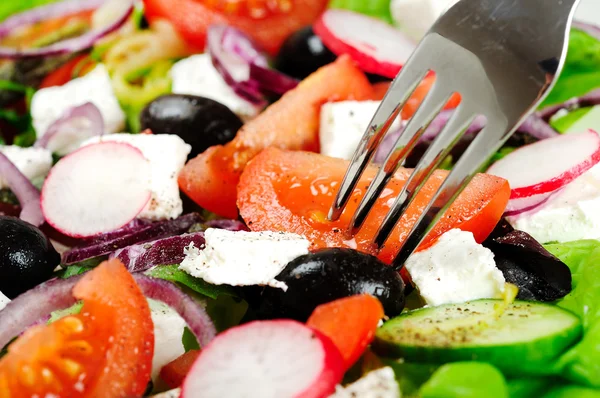 Ensalada y tenedor —  Fotos de Stock