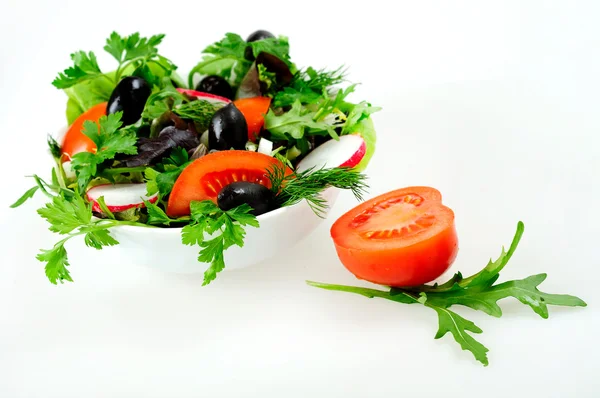 Ciotola con insalata — Foto Stock