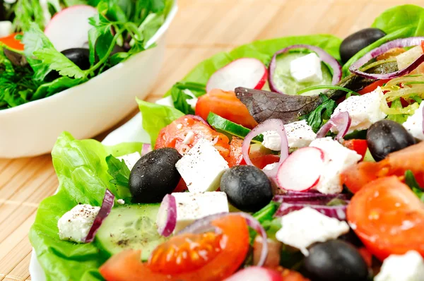 Assiette avec salade — Photo