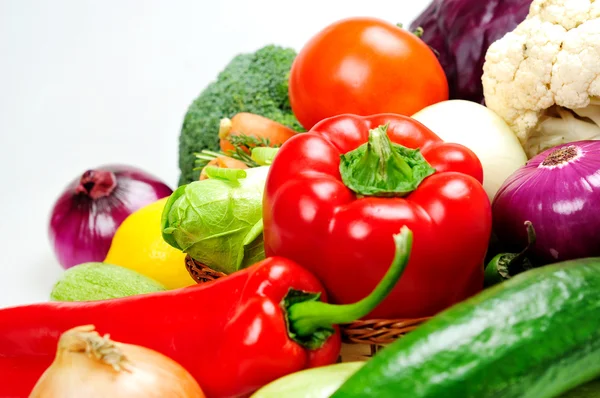 Diferentes verduras crudas — Foto de Stock