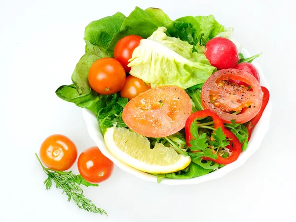 Plaat met salade — Stockfoto