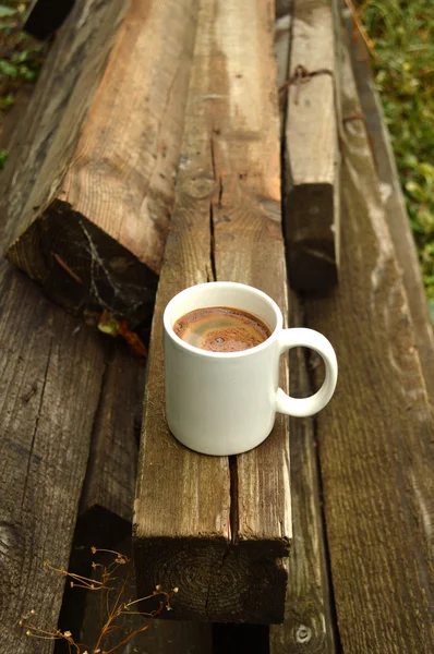 Kaffee am Morgen im Freien — Stockfoto