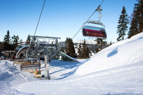 Cable car going to Schmitten — Stock Photo, Image