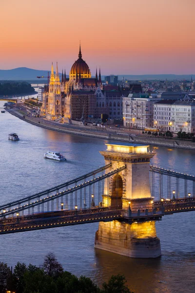 Budapest atardecer paisaje urbano — Foto de Stock