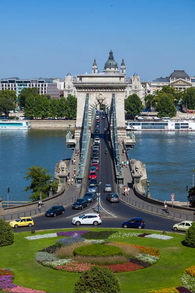 Цепной мост Фетхие, Будапешт, Венгрия — стоковое фото