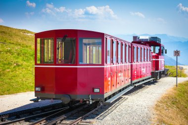 schafberg zirveye gelecek buhar trainn demiryolu taşıma 