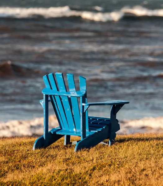 Fotel adirondack niebieski — Zdjęcie stockowe