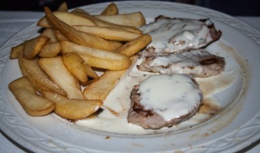 İspanyol biftek ve cips