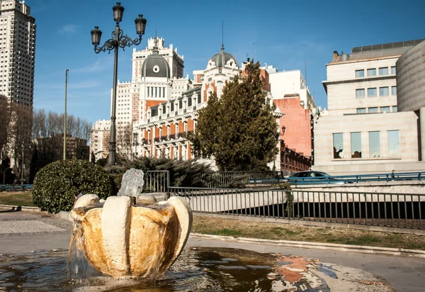 Fontän i madrid — Stockfoto