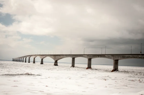 Confederation bridge — Stock Photo, Image