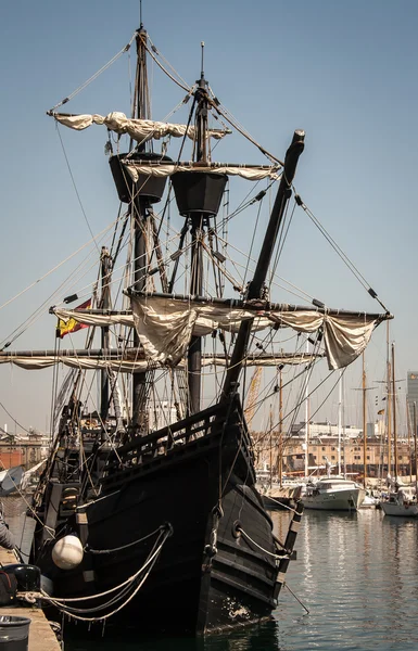 Wooden ship — Stock Photo, Image