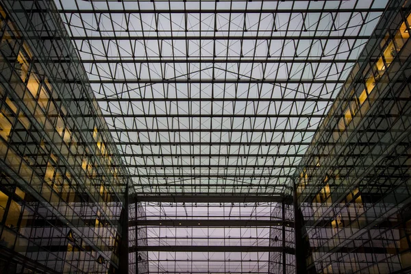 Glass Roof Office Building — Stock Photo, Image