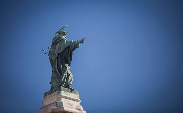 Religiøs Statue Katedral Napoli Italia – stockfoto