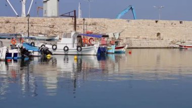 bağlantı noktası, defne ve tekneler