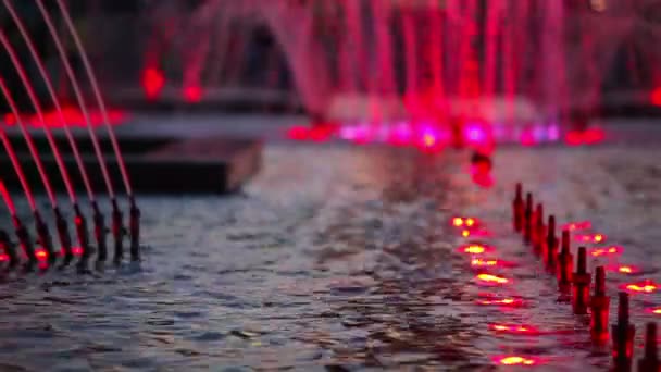 Fuente en la ciudad — Vídeo de stock