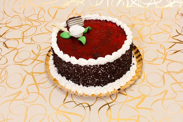 Torta con gelatina di frutta rossa — Foto Stock