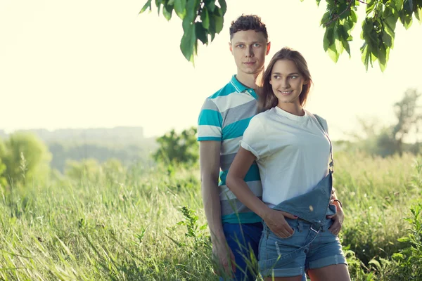 Estudiantes al aire libre — Foto de Stock