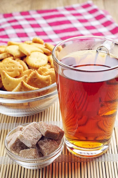 Taza de té y galletas — Foto de Stock