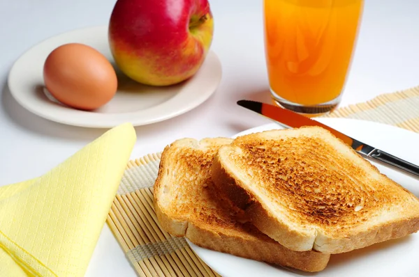 Desayuno con tostadas — Foto de Stock