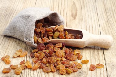 bir çuvalın içinde Kuru üzüm