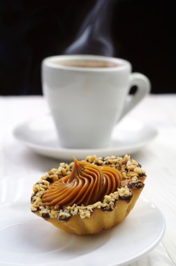 fındık ve kahve ile kek