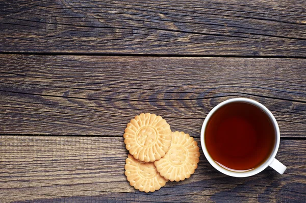 Tasse de thé et biscuits — Photo
