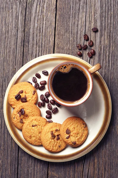 ถ้วยกาแฟและคุ้กกี้ — ภาพถ่ายสต็อก