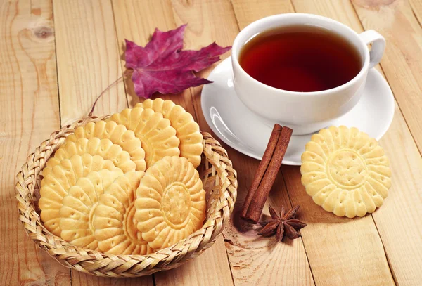 Kurabiye ve çay — Stok fotoğraf