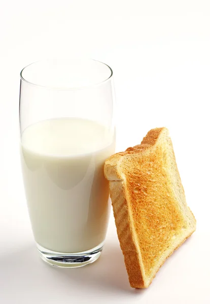 Glass of milk and toast — Stock Photo, Image