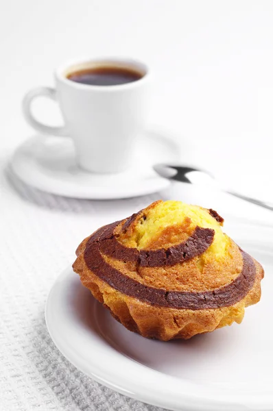 Cupcake and coffee — Stock Photo, Image