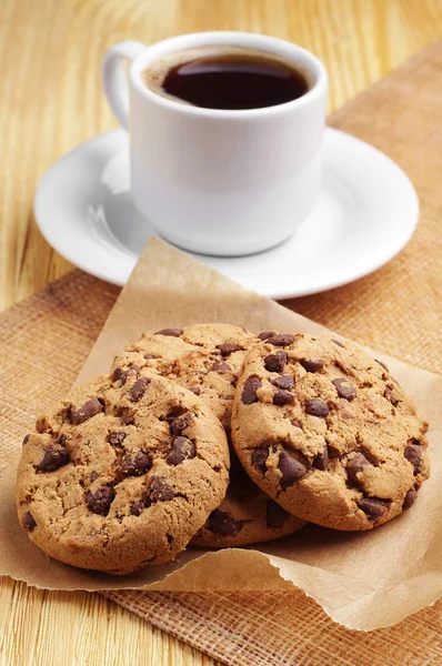 Chocolate cookies and coffee — Stock Photo, Image