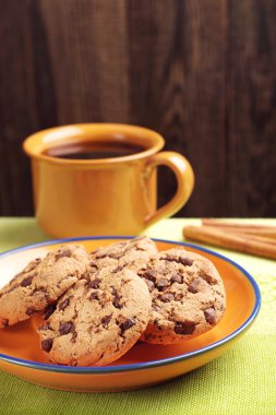 çikolata kurabiye ve kahve