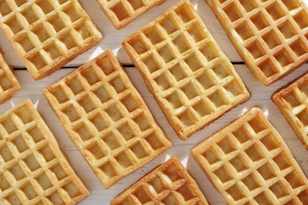 Vers Gebakken Wafels Witte Tafel Als Achtergrond Bovenaanzicht — Stockfoto