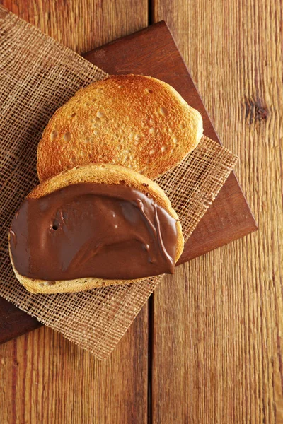 Pão Branco Frito Uma Fatia Com Creme Avelã Chocolate Fundo — Fotografia de Stock