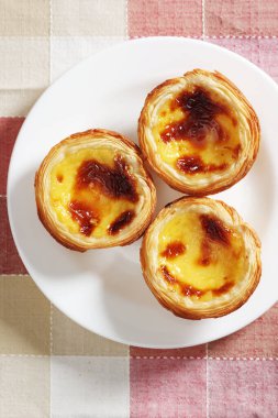 Tipik Portekiz tatlı turtası - 