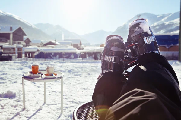 Voet van een skiër dragen Skischoenen — Stockfoto