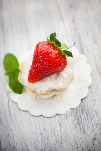 Bolo de morango — Fotografia de Stock