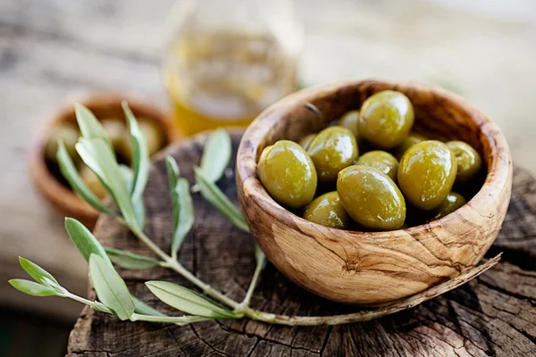 Świeże oliwki — Zdjęcie stockowe
