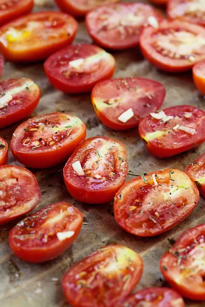 Sun dried tomatoes — Stock Photo, Image