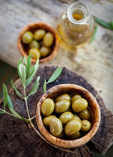 Frische Oliven — Stockfoto