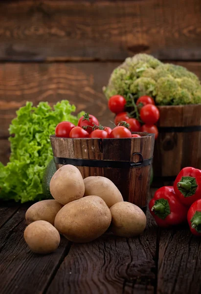 Fresh organic vegetables — Stock Photo, Image