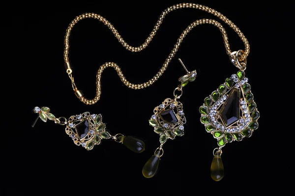 Bijoux complexes en or indien - Collier et boucles d'oreilles — Photo